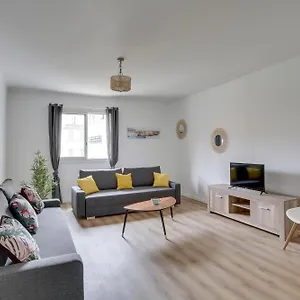 https://magnifique-t5.fr-provencehotel.com