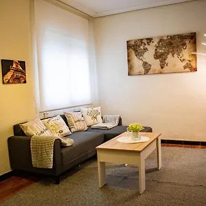 https://apt-alojamiento-entero-a-15-minutos-de-zona-centro.es-andalucia.com